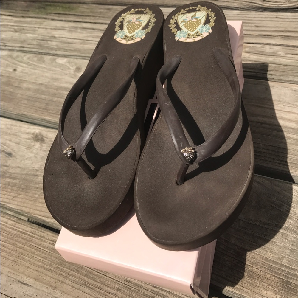Juicy Couture Platform Flipflops
