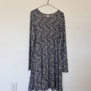 Old Navy Knee-Length Blue Patterned Dress