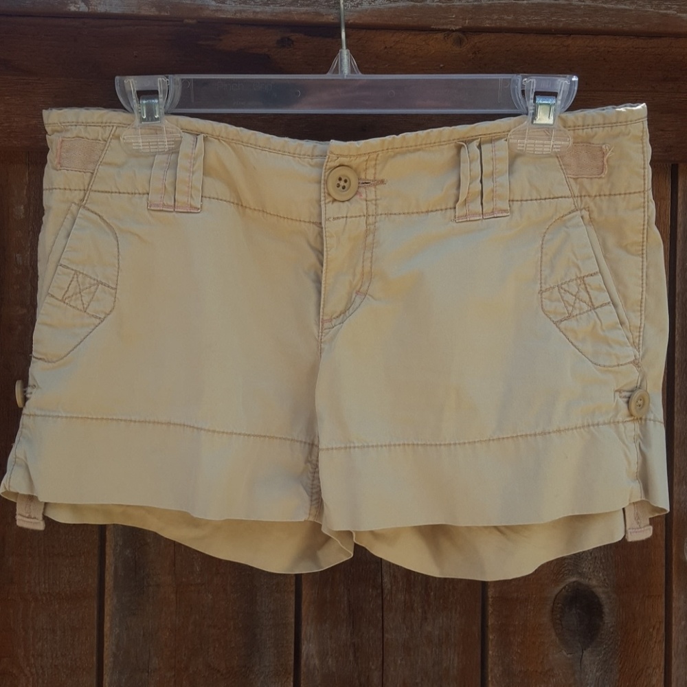 *donated* AE khaki shorts