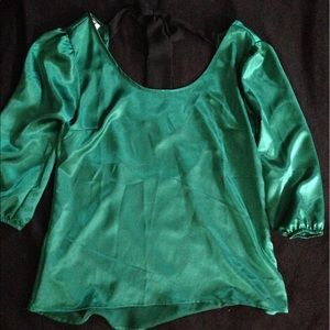 Studio Y shimmery Green Top