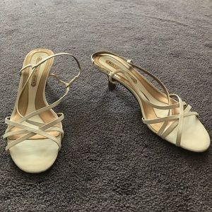 1" White Bandolino Heels