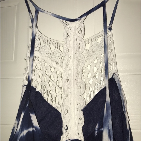 Dress - Picture 3 of 4