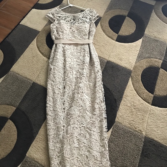 Dresses & Skirts - Lovely long lace dress