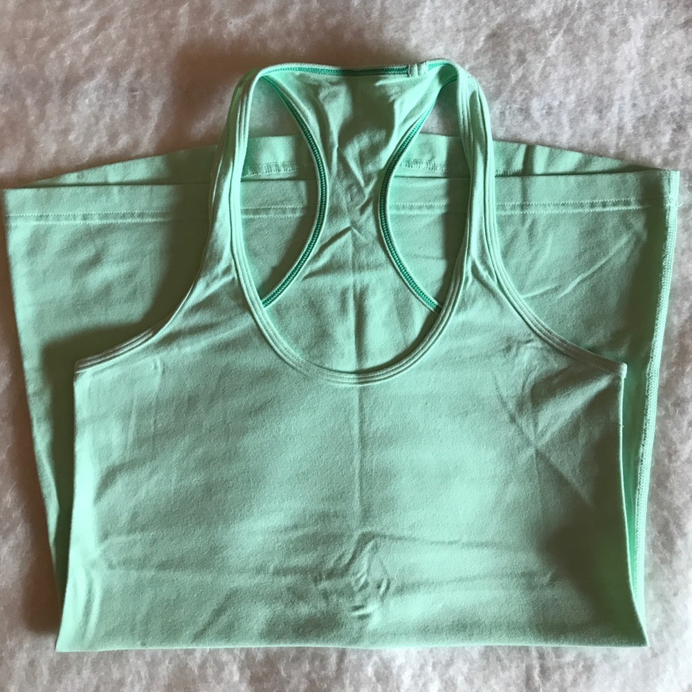 Lululemon mint size 6 cool racer back