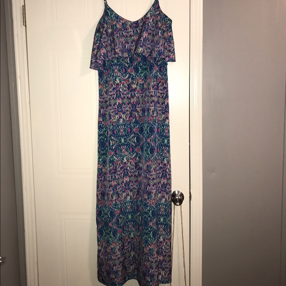 Dress - Picture 1 of 4
