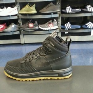 Meet your Posher, Alan