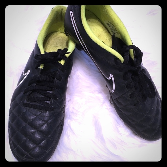 Nike Other - HP🎉7/28🎉Nike Tempo Men's Soccer Cleats⚽️ Sz 7.5