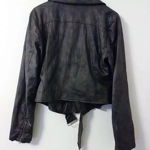 SOLD - Picture 3 of 4