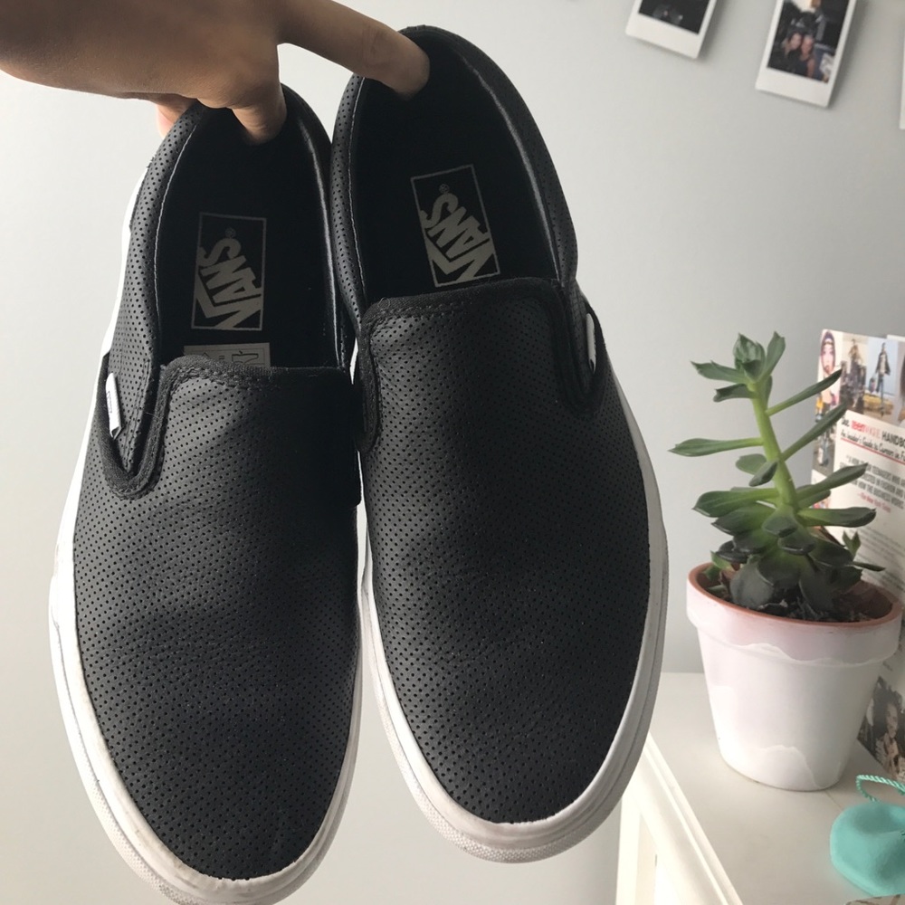 leather perforated vans women's 8.5