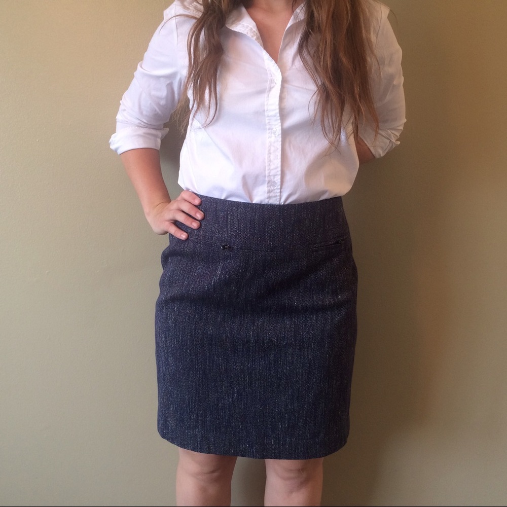 MOVING SALE Like New Navy Pencil Skirt SZ 10