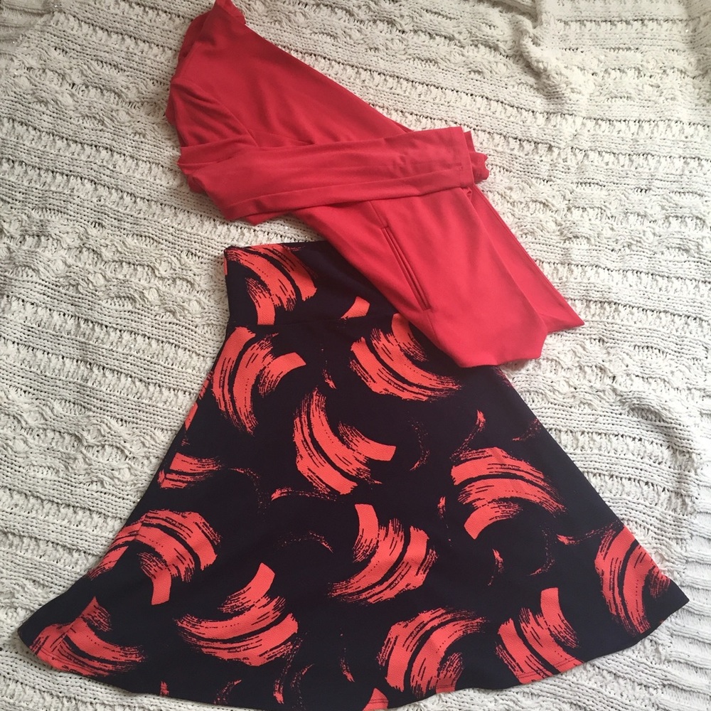 LulaRoe Azure Navy Blue and Red-Orange, XS