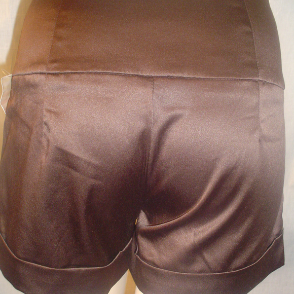 Brown High Waisted Double Button Shorts cuffed. - Picture 3 of 4