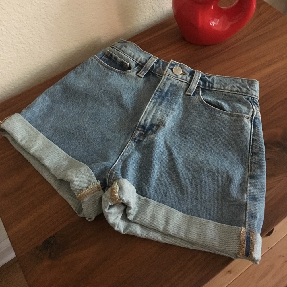 BDG High Rise Mom Shorts