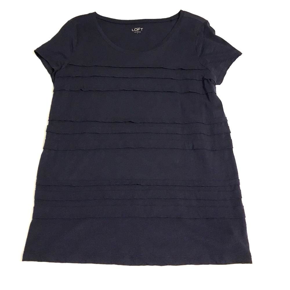 💖🎉SALE: LOFT Ruffle Shirt