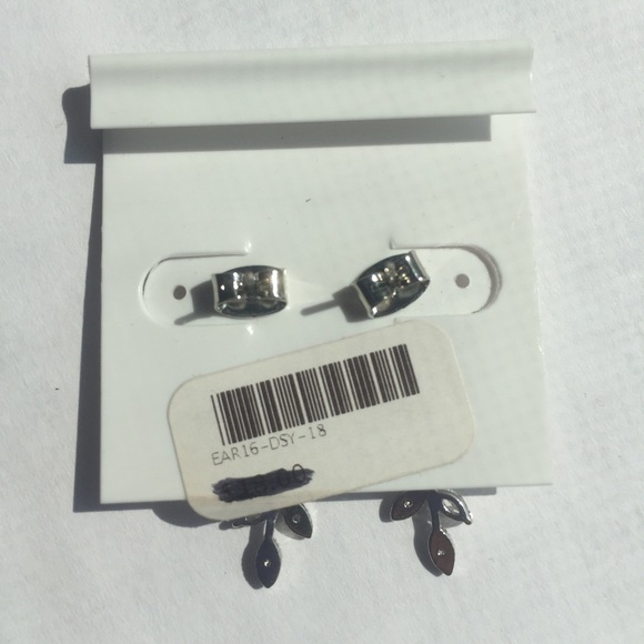 Silver vine drop earrings - Picture 2 of 2