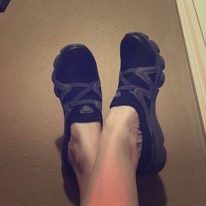 Easy Spirit  walking shoe