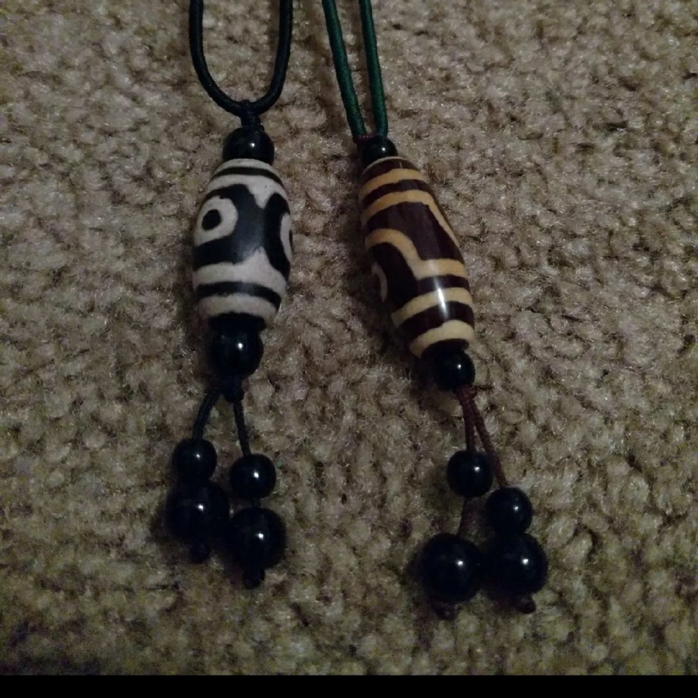 Necklaces - Picture 3 of 4