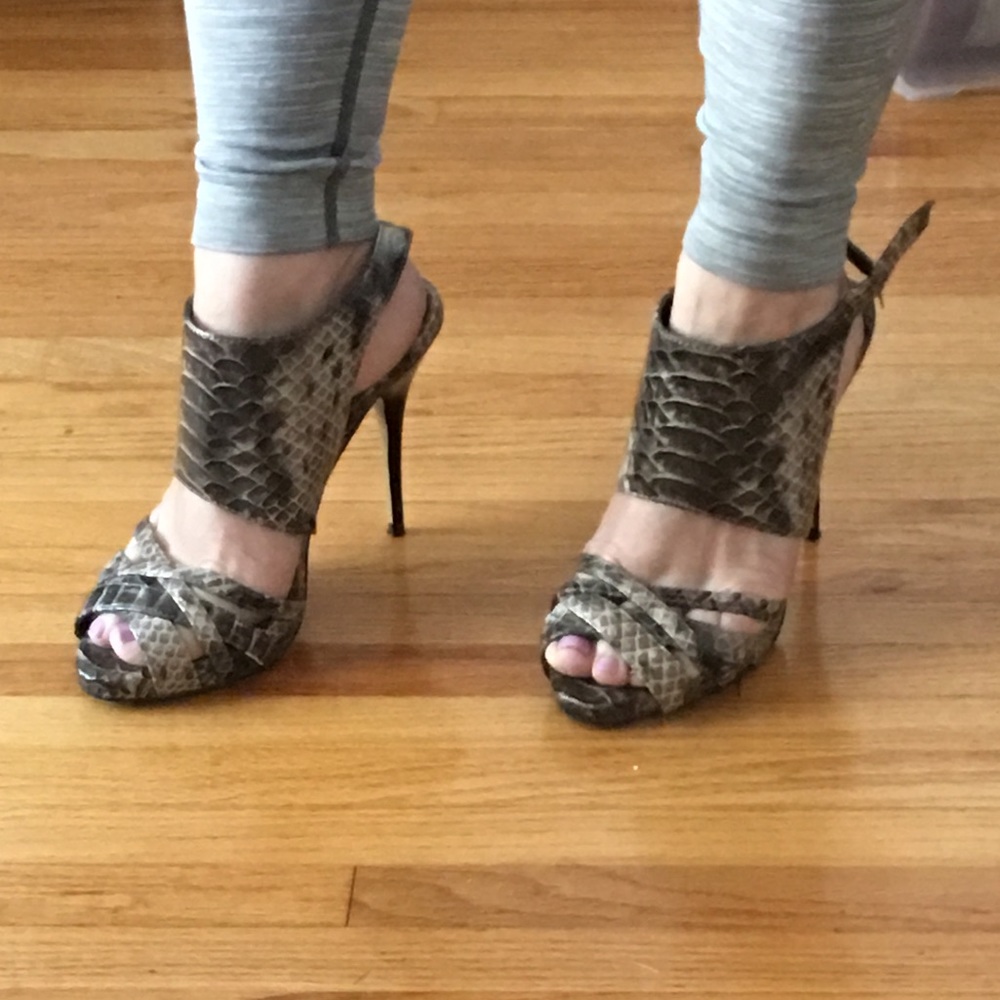 Steve Madden peep toe sandals, heels, sz 6/5.5