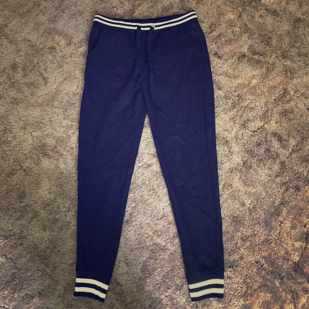 Black cotton joggers