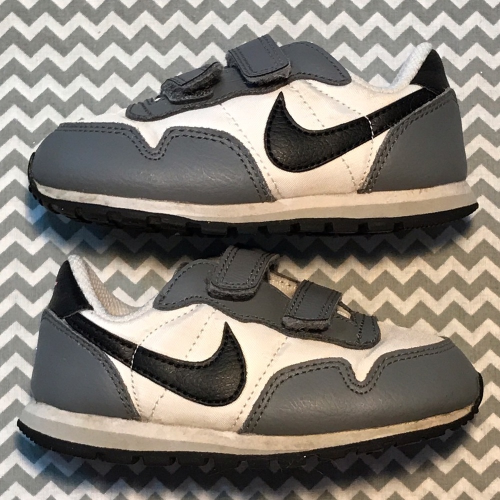 Toddler Girl Nike Roadrunner Sneakers