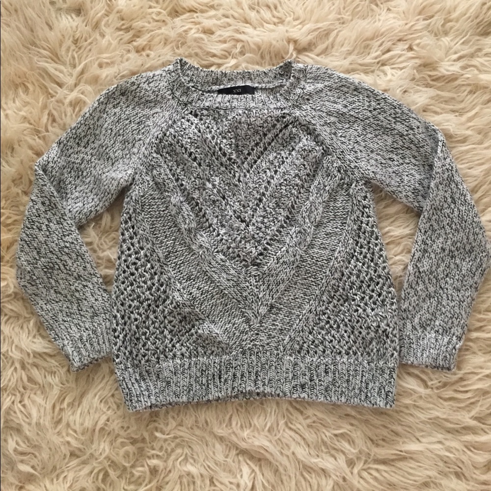 Forever 21 salt and pepper sweater
