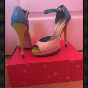 Shoedazzle heels