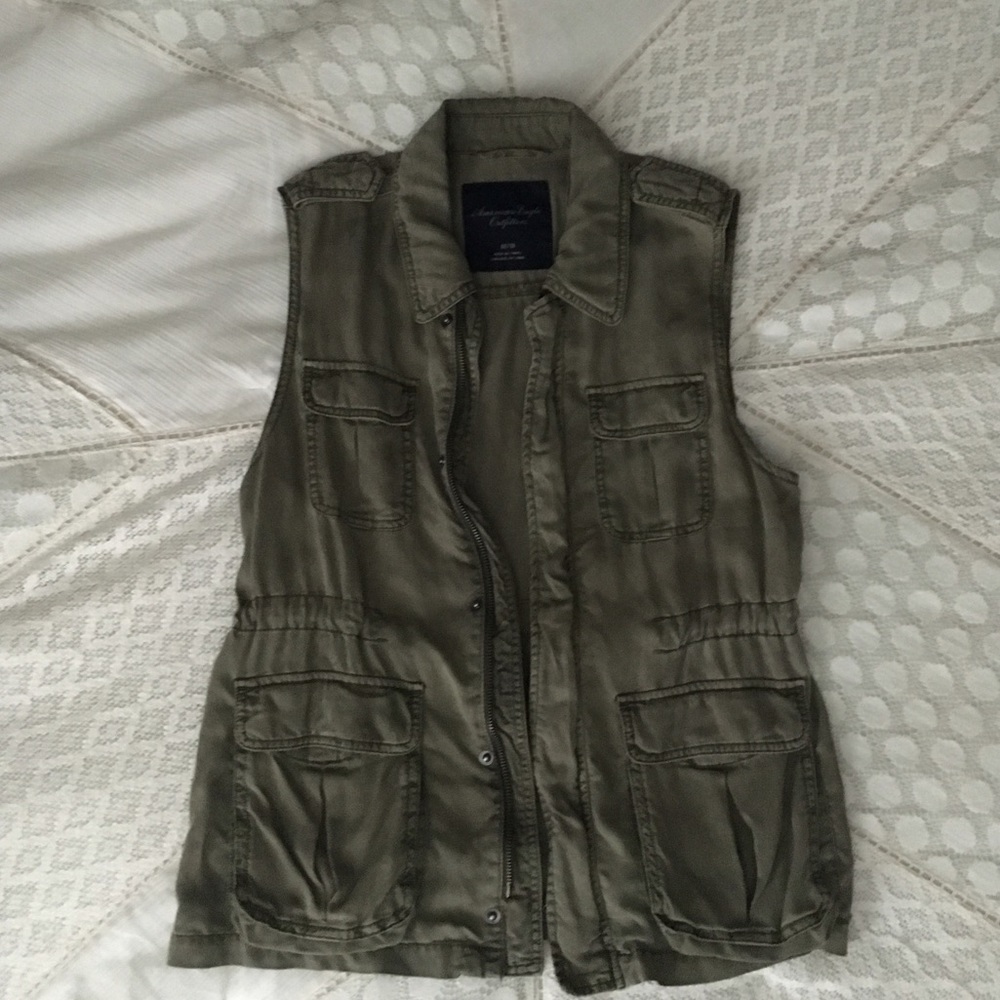 AEO Army Vest