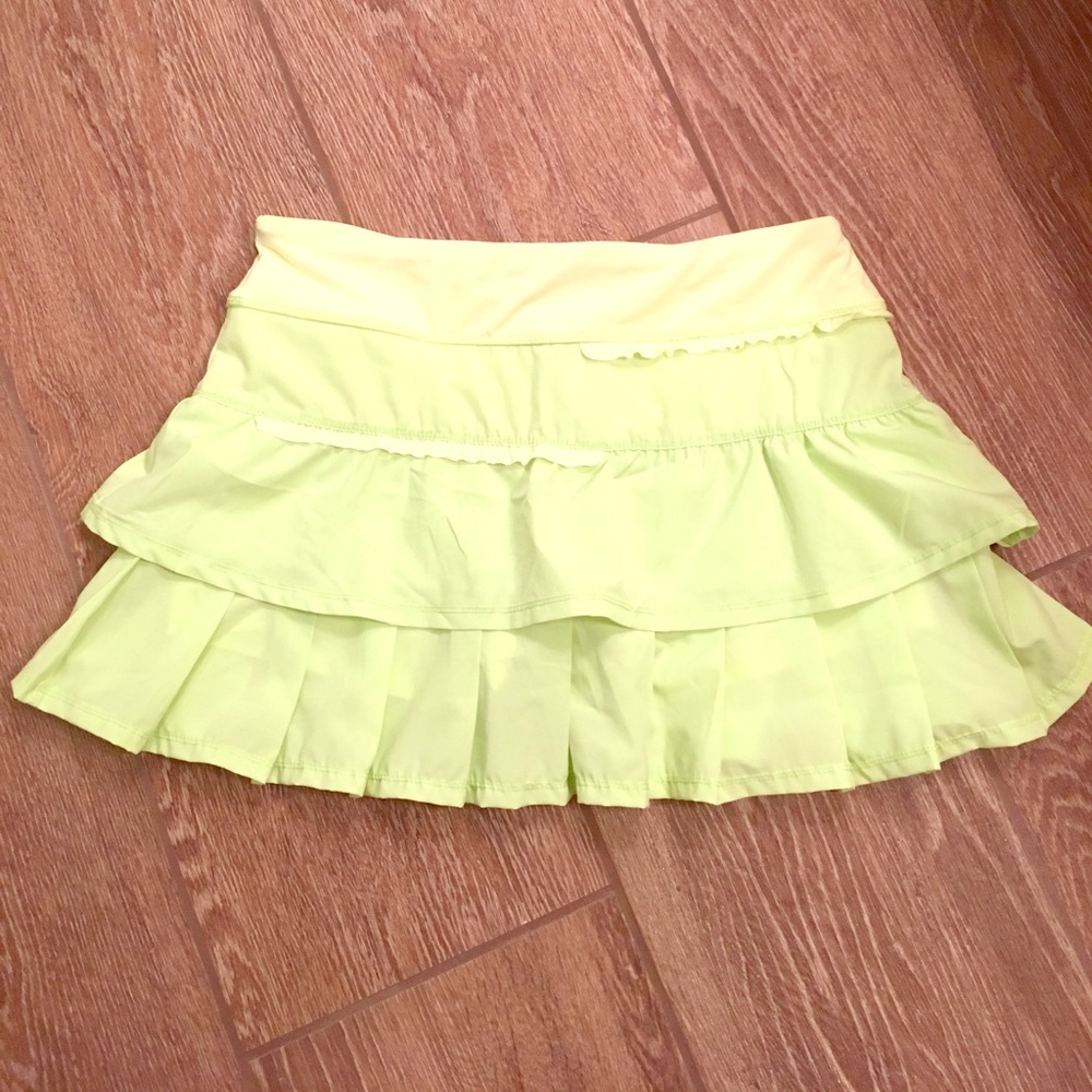 Neon yellow tennis skirt