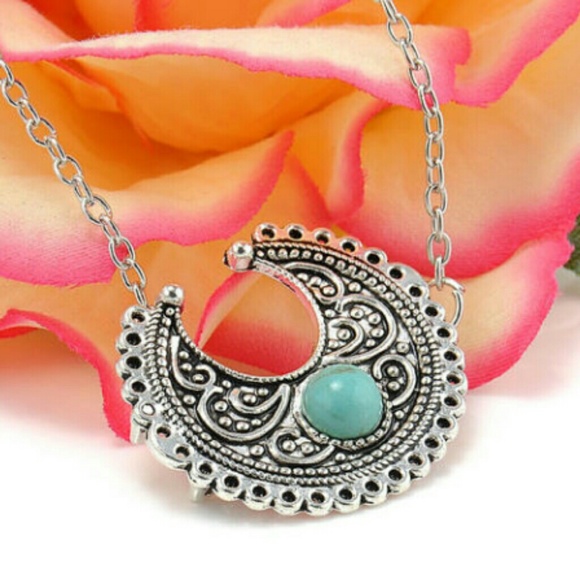 BOHO Horn Tribal Necklace - Picture 4 of 5