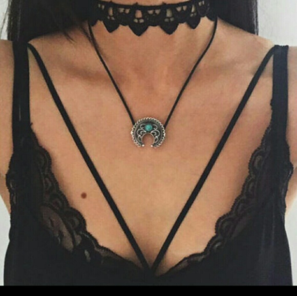 BOHO Horn Tribal Necklace - Picture 5 of 5