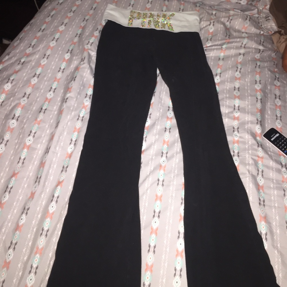 Victoria secret yoga pants - Picture 2 of 3