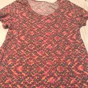 Lularoe classic tee