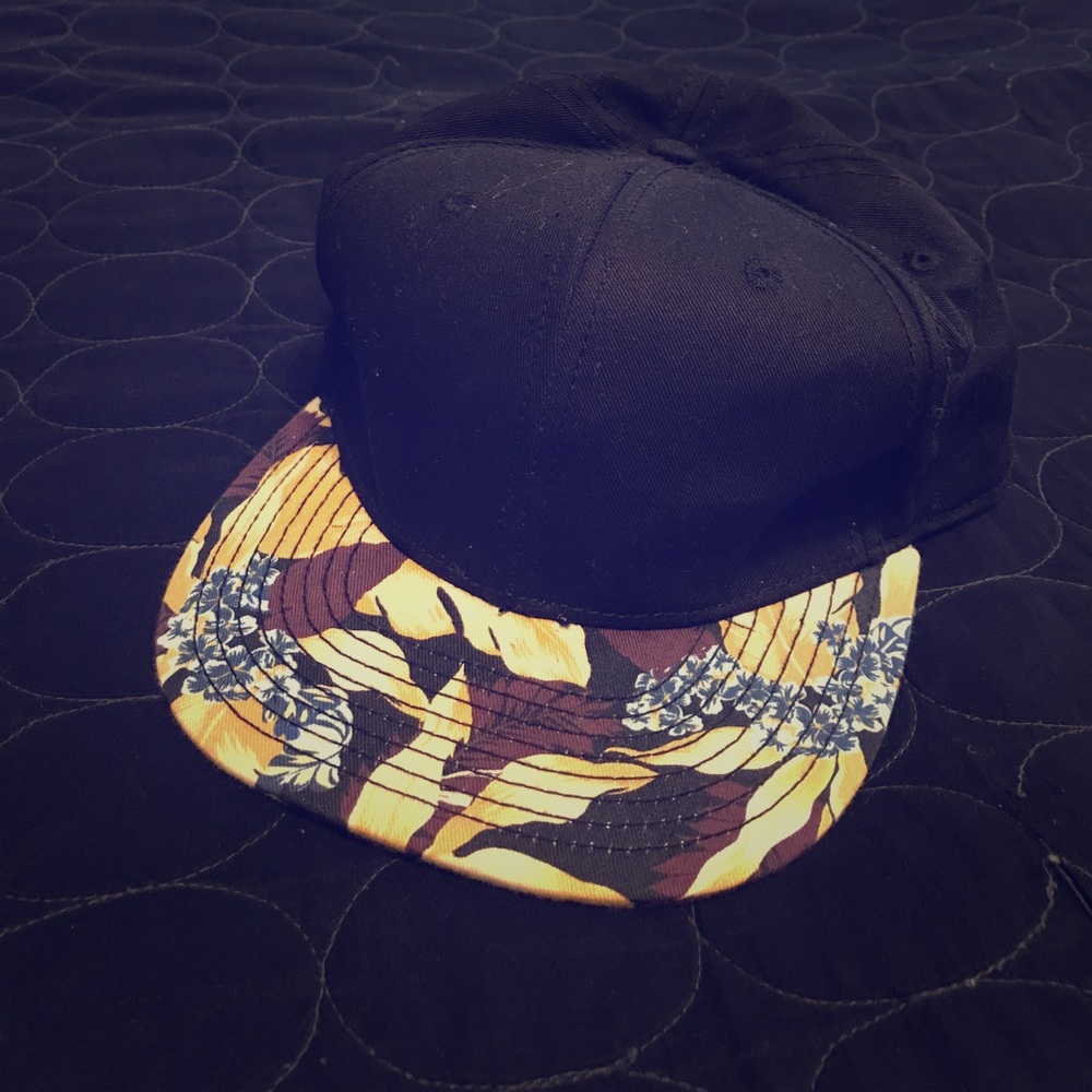 H&M Floral Snap back hat