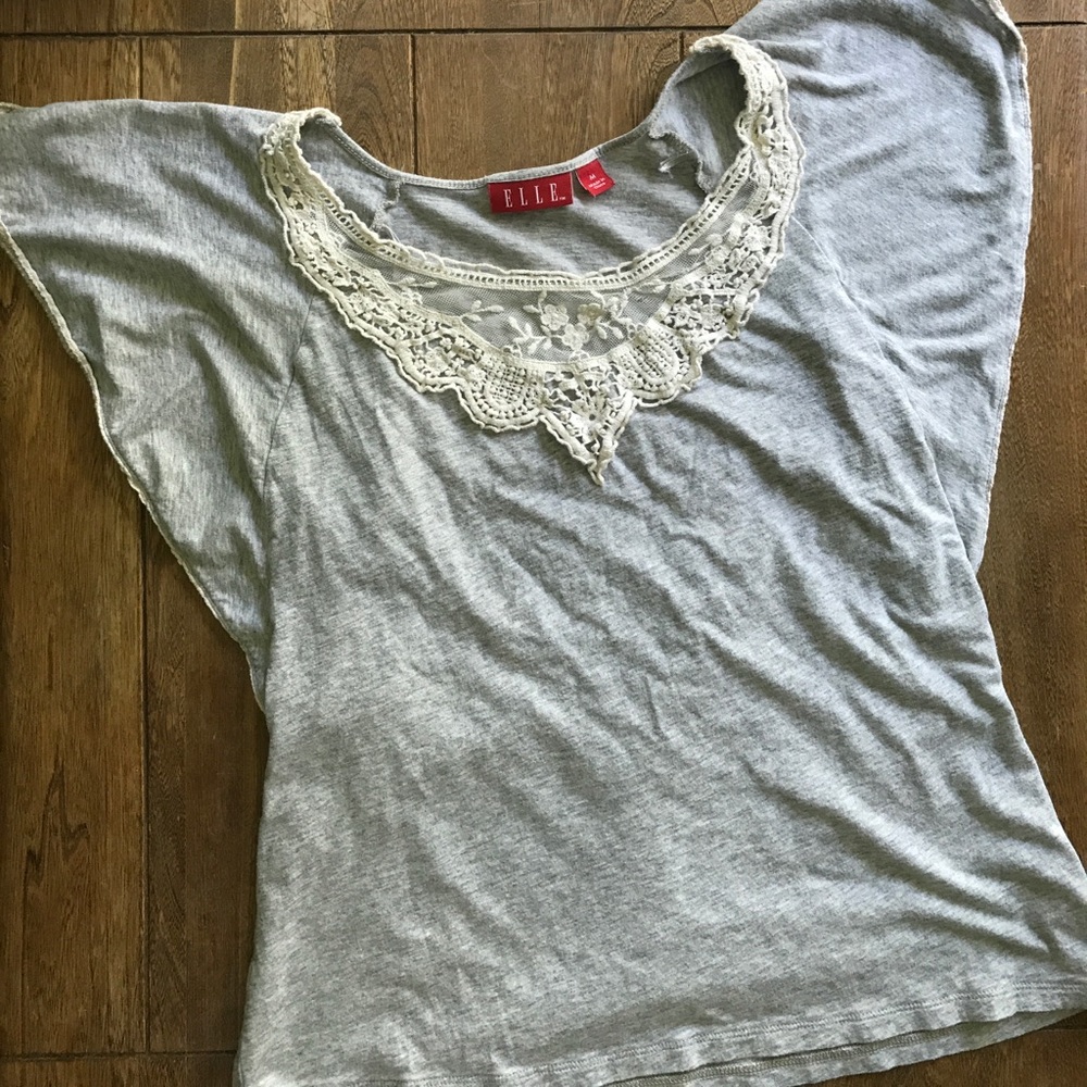 Elle grey shirt, size M