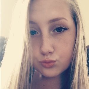 Meet your Posher, Acelyn