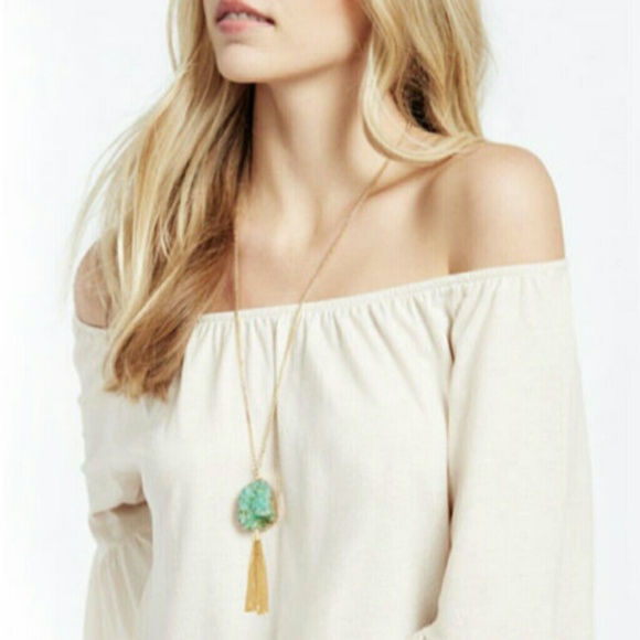 Druzy Pendant Necklace with tassel - Three colors - Picture 4 of 7