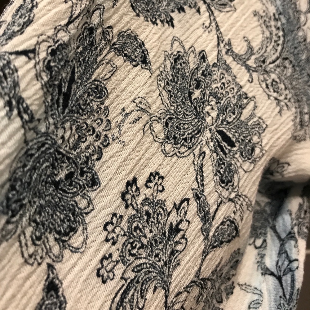 Romper - Picture 2 of 2