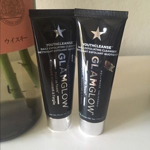 GLAMGLOW Youthcleanse exfoliating cleanser