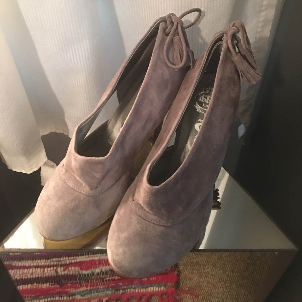Gray Jeffery Campbell kitten heel pumps