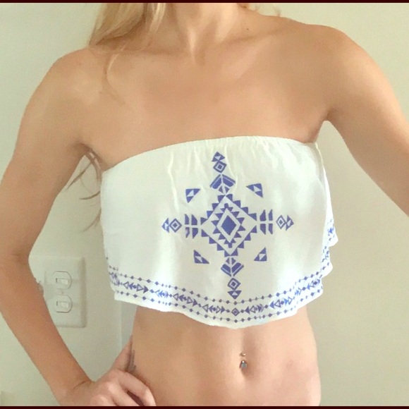 Forever 21 Bandeau Crop Top - Picture 1 of 3