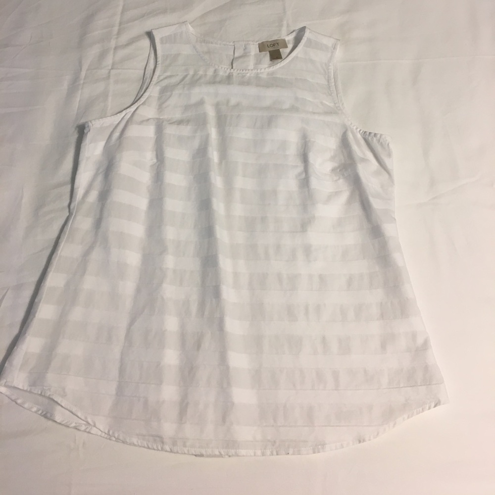 Sleeveless top