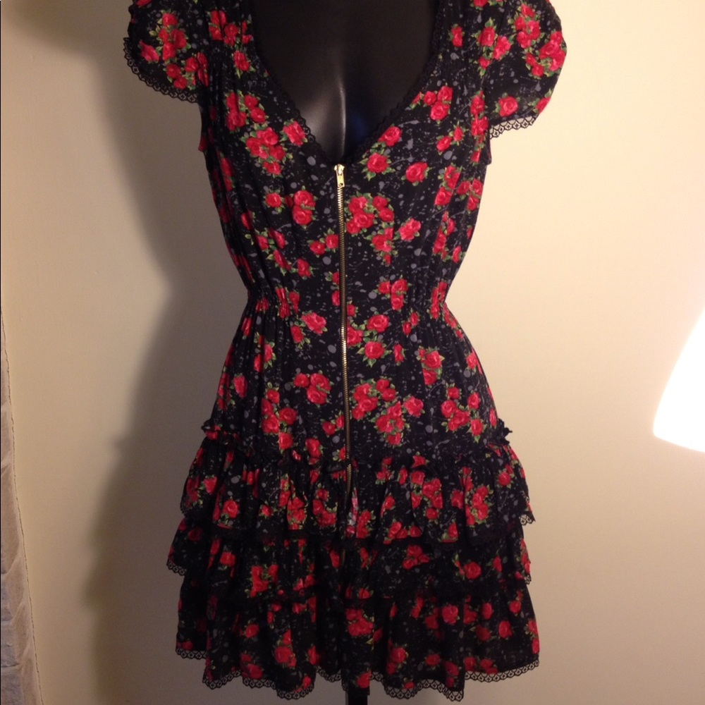 Ruffled mini dress rose print