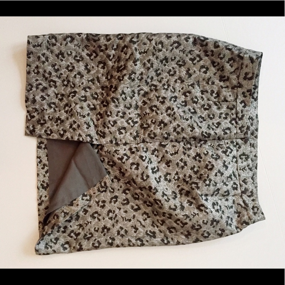 Loft leopard print skirt - Picture 2 of 2