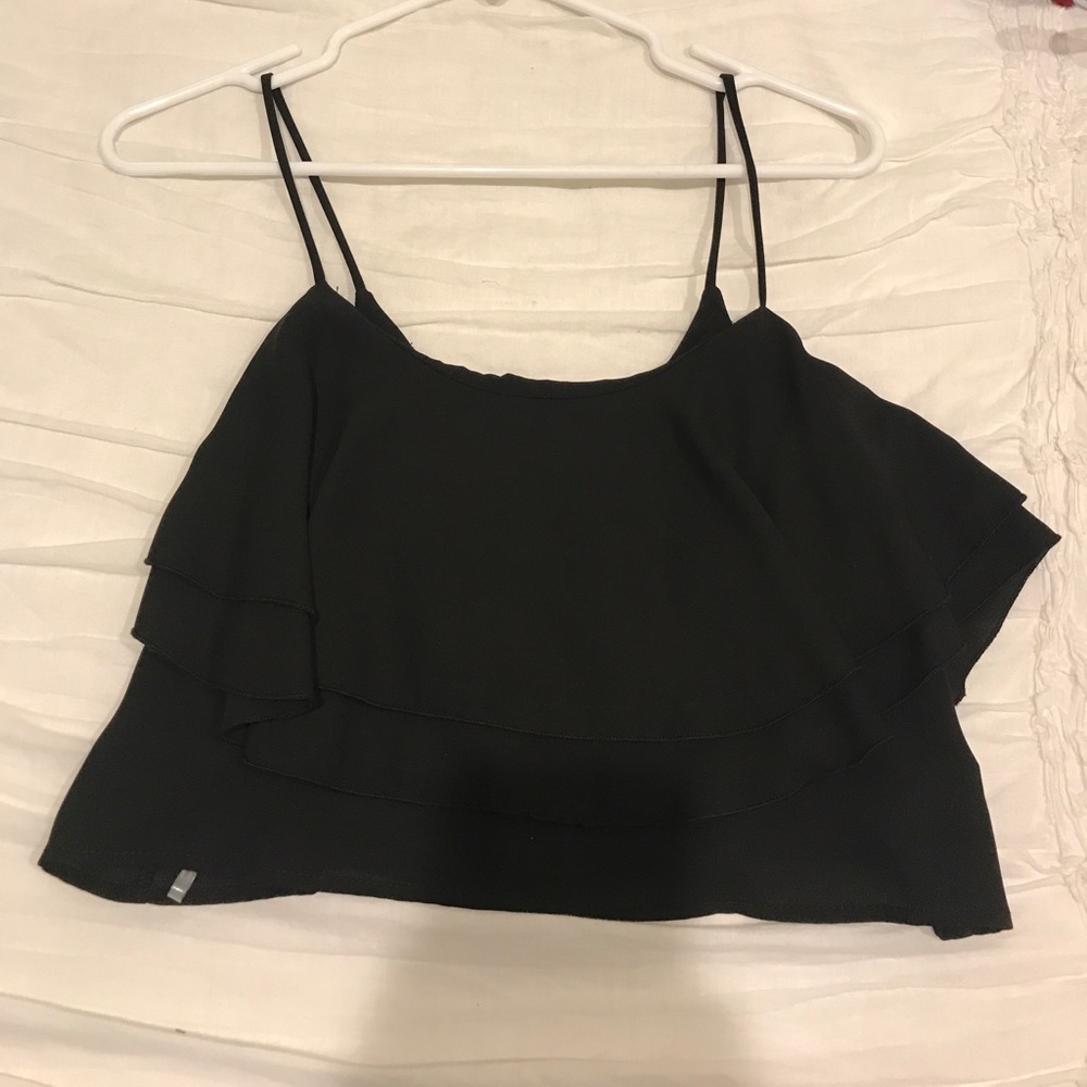 Super cute crop top!