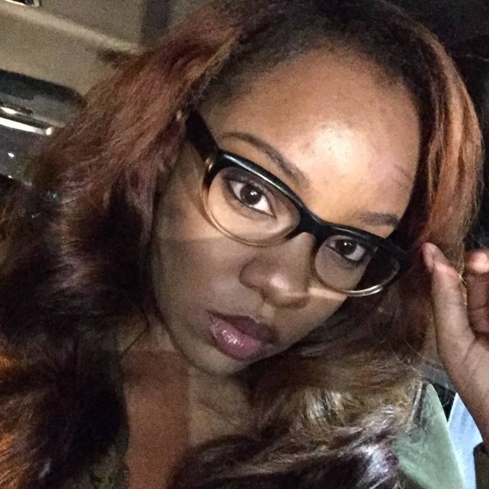 Meet your Posher, Tationia