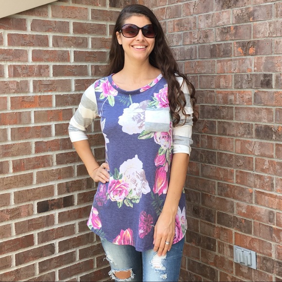 🔥SOLD OUT▫️SALE🔥Plus Striped Floral Print Tee - Picture 5 of 7