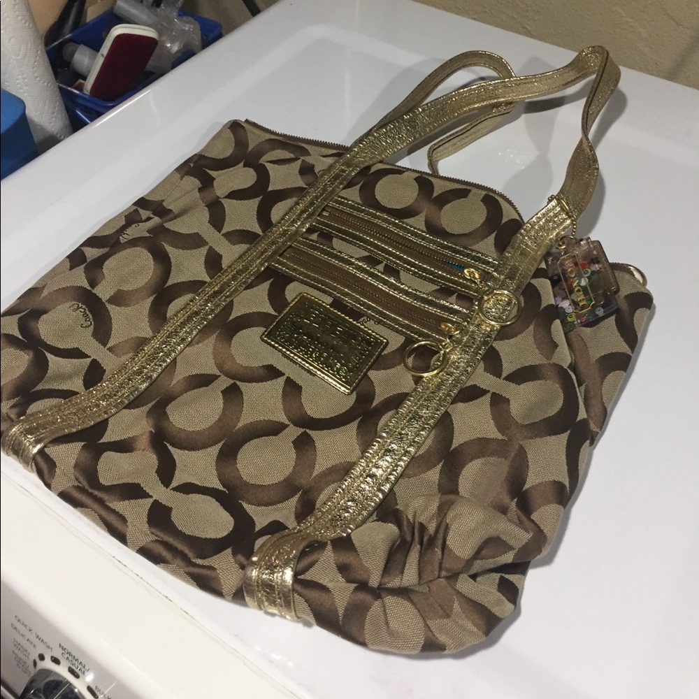 Coach Poppy Tote - like new