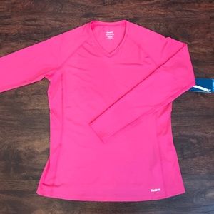 Unworn Reebok Stretch Longsleeve