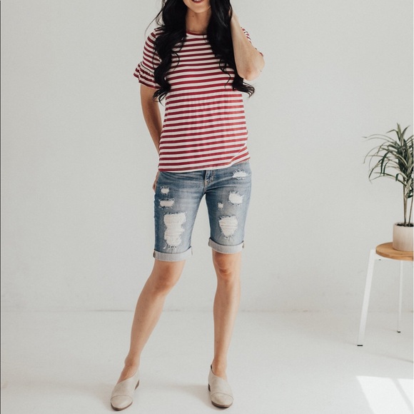 Red and white stripe ruffle sleeve top - Picture 4 of 4