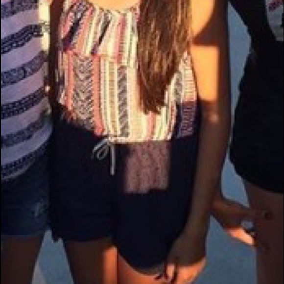 A one piece - Picture 2 of 2